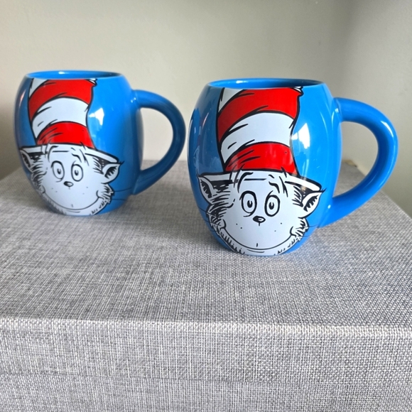 2 Dr. Suess Cat In the Hat Red Blue Ceramic Coffee Tea Soup Mugs Cups - Picture 1 of 2